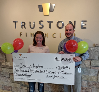 Jocelyn Nyblom accepted her $2,500 scholarship at TruStone Financial’s Burnsville branch.